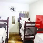 Boozers Pub And Hostel