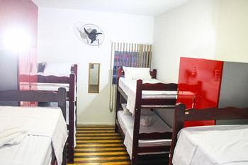 Hotel Boozers Pub And Hostel